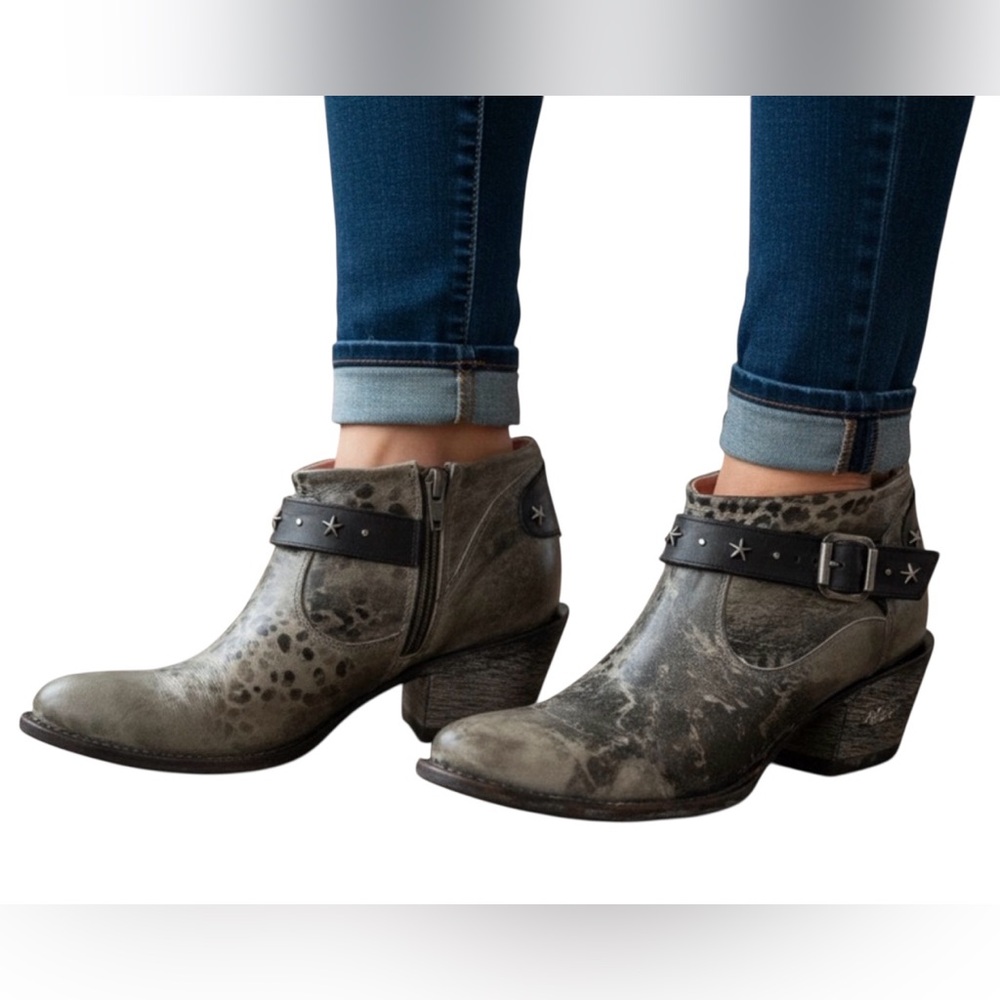 MISS MACIE HISSY FIT Cowboy Boots,  Ankle, Leather Western BOOTIES sz 8